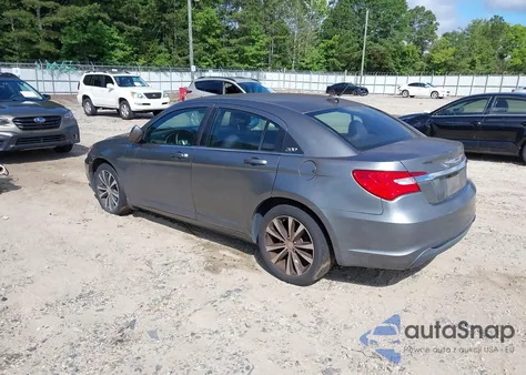 2013 Chrysler 200 Touring из США, поврежденный, VIN 1C3CCBBB1DN525628